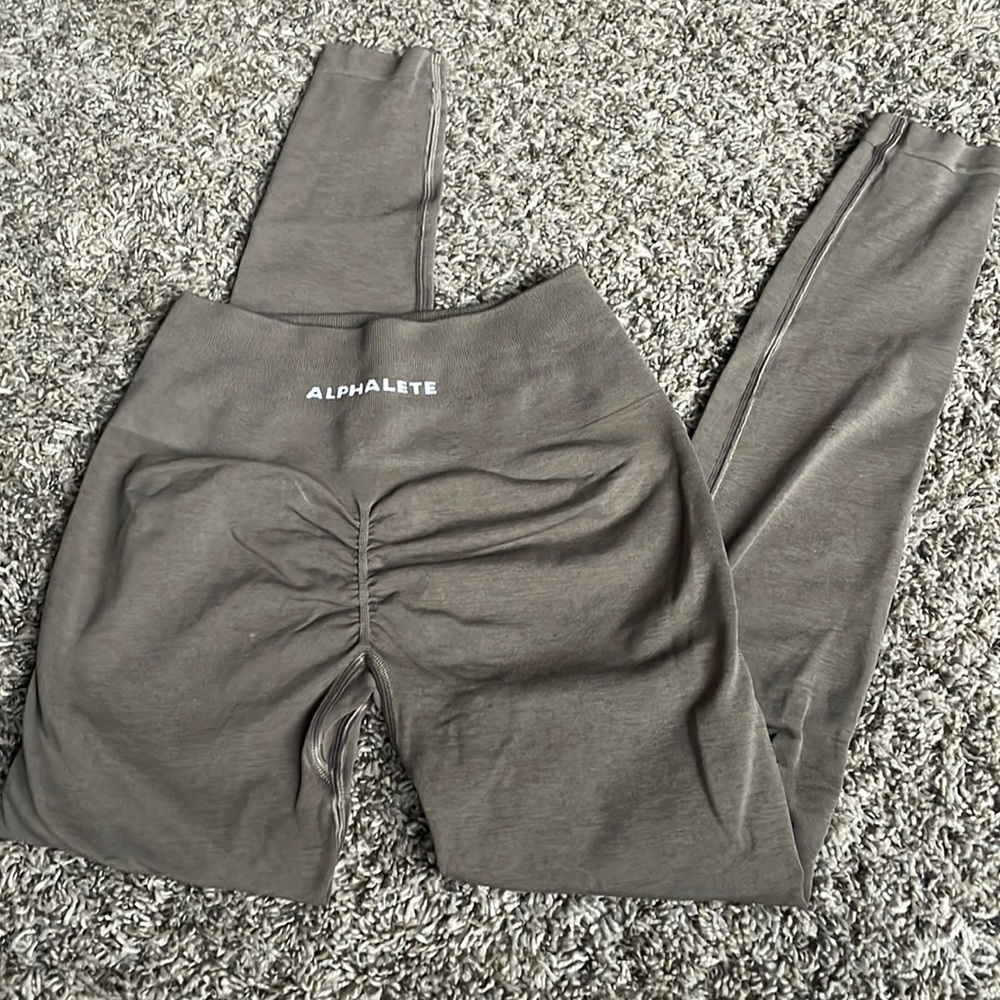 Alphalete mocha leggings